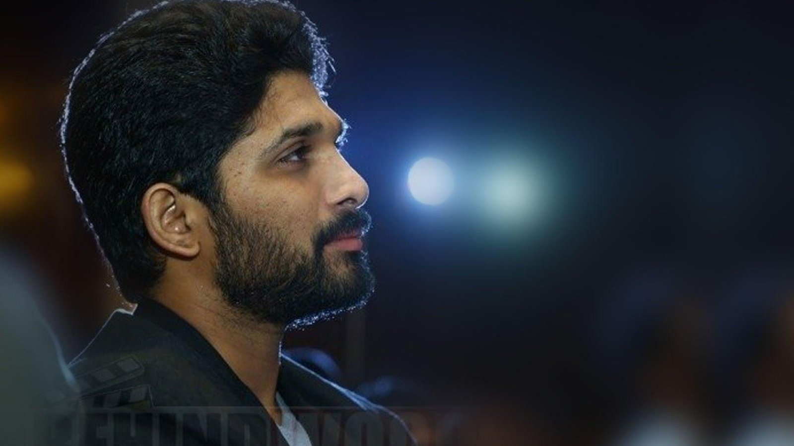 Allu Arjun Fans Protest Against YouTube Channel Over Negative Thumbnails