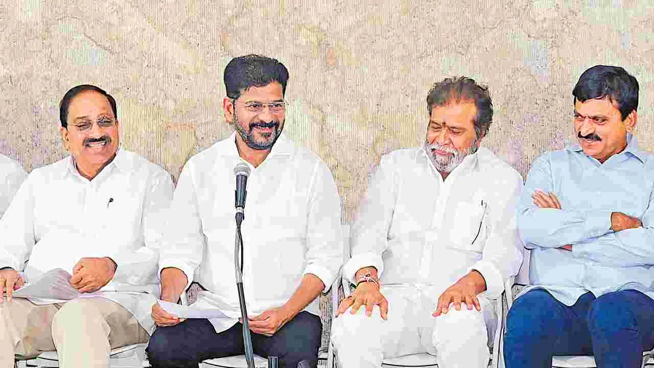 Rythu Bharosa Scheme to Be Extended After Sankranti, CM Revanth Reddy Announces Crop Loan Waiver Completion